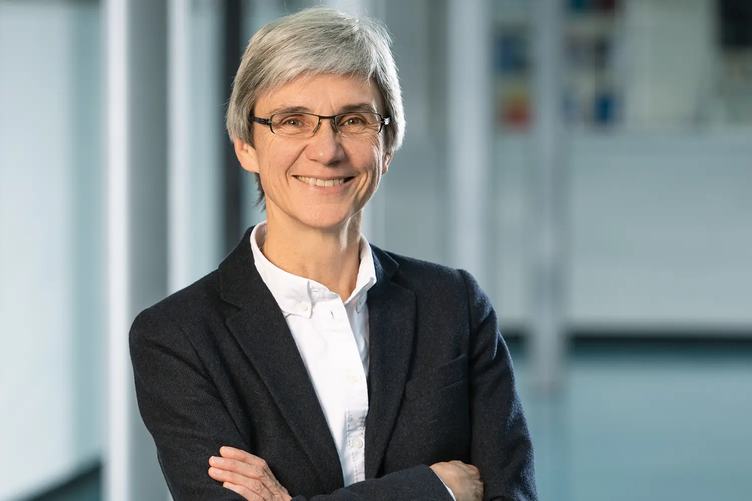 Portrait von Bettina Schwarzer